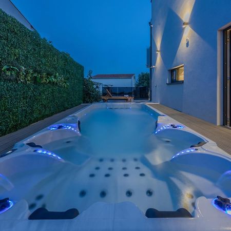 טרוגיר Villa Roma Sauna And Hydrotherapy Pool מראה חיצוני תמונה